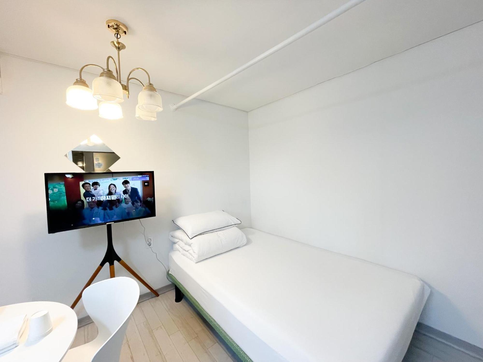 Koin Guesthouse Incheon Airport Экстерьер фото